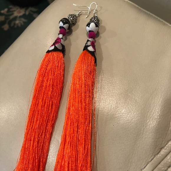 Handmade bright orange fringe earrings - Picture 3 of 6
